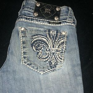 Miss me cropped Capri 26